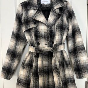 Liz Claiborne Women's Black and Cream Trench Coat